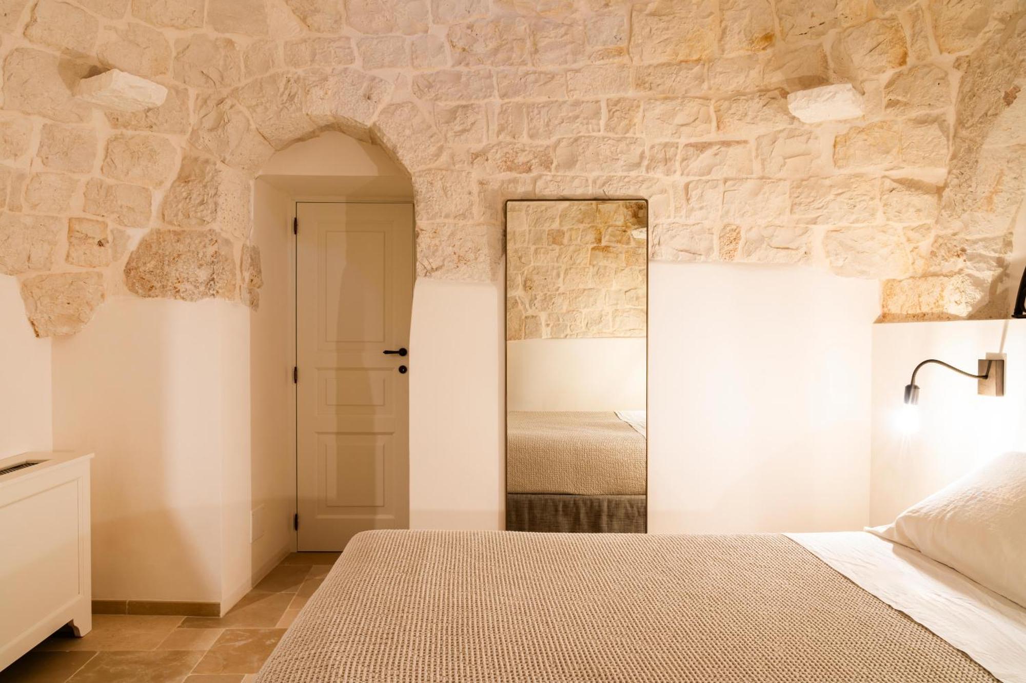 Trullo Jale - Boutique Apartments 오스투니 외부 사진