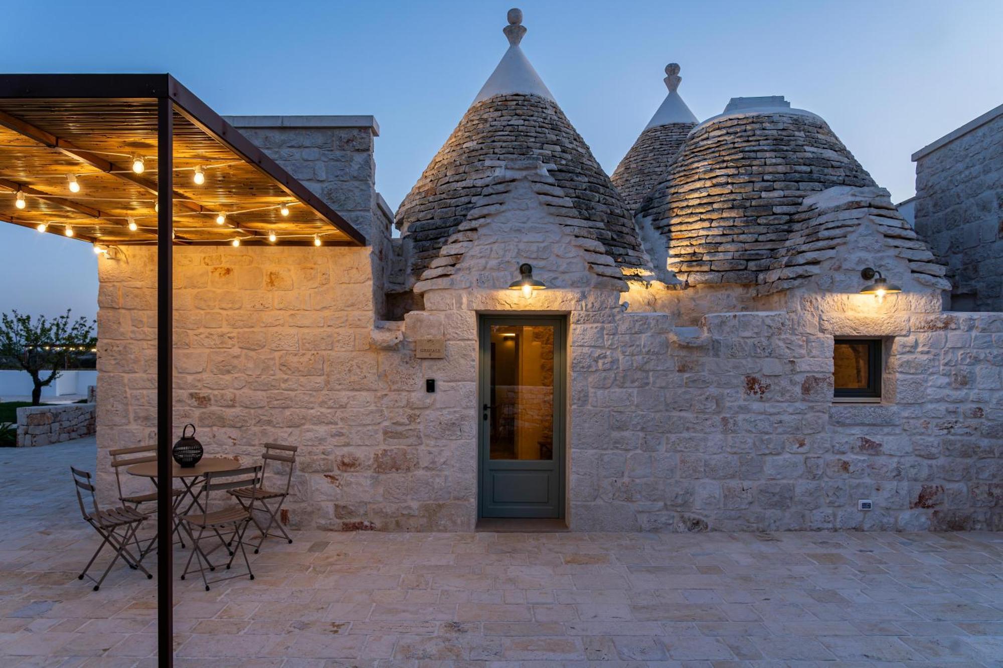 Trullo Jale - Boutique Apartments 오스투니 외부 사진
