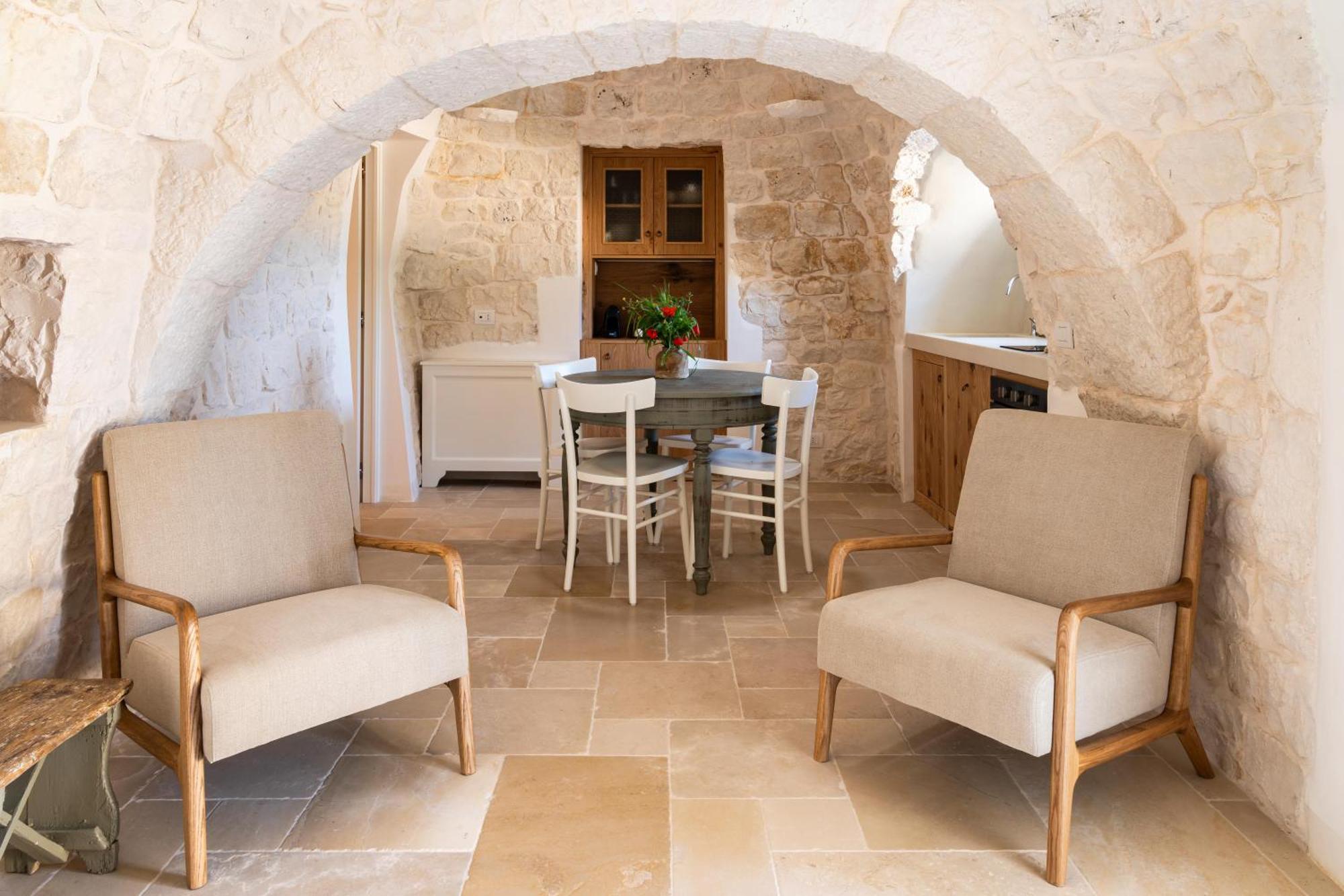 Trullo Jale - Boutique Apartments 오스투니 외부 사진