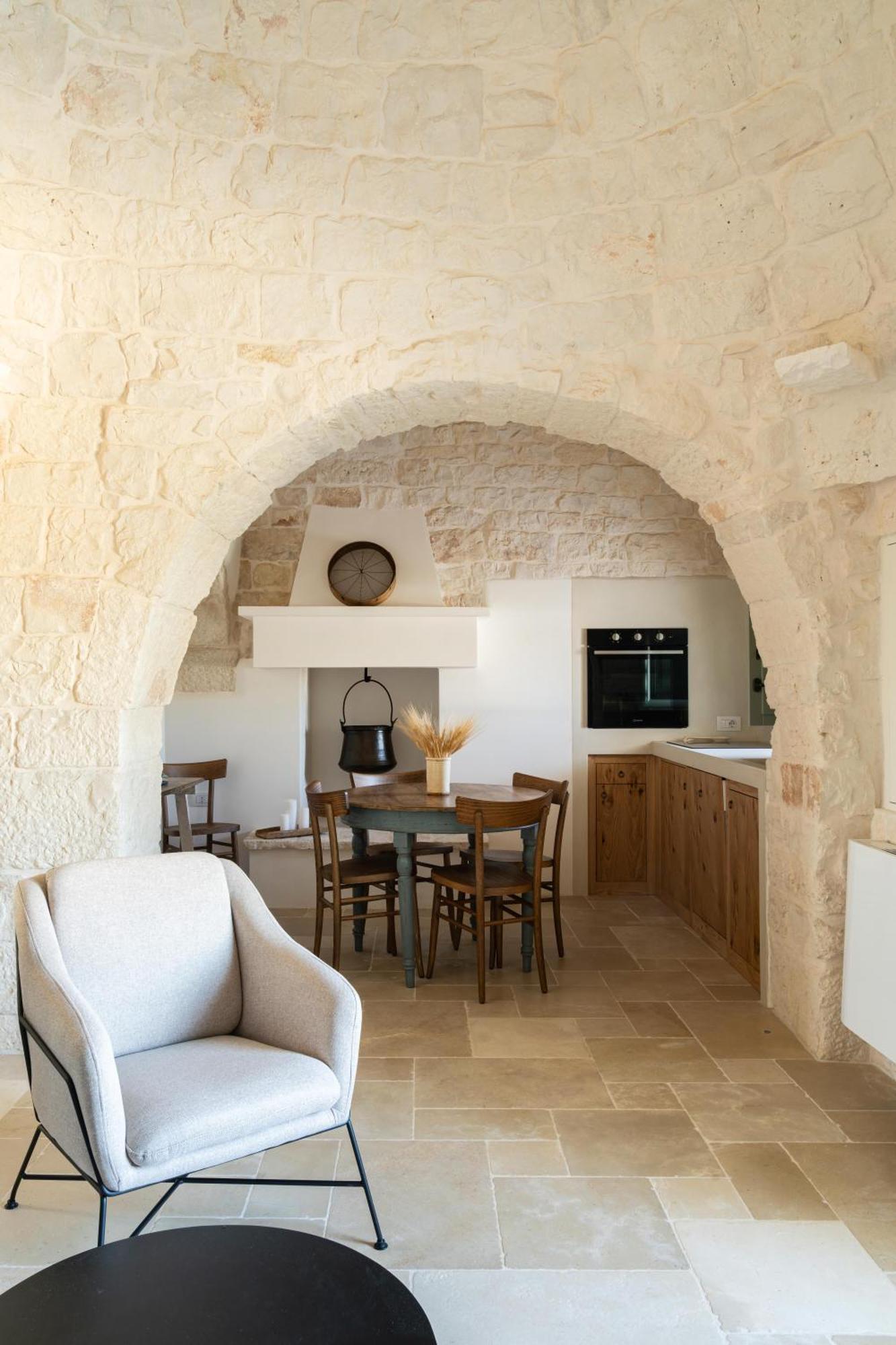 Trullo Jale - Boutique Apartments 오스투니 외부 사진