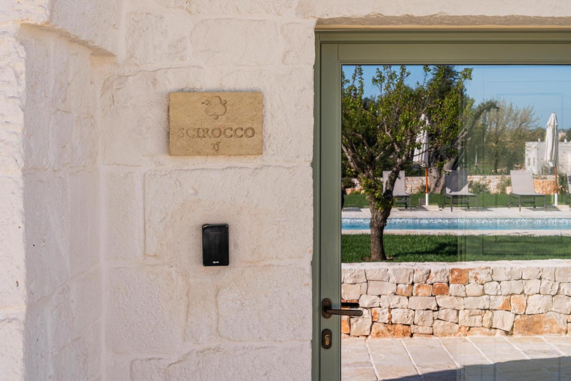 Trullo Jale - Boutique Apartments 오스투니 객실 사진
